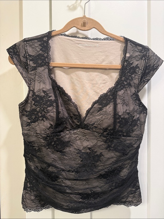 Abercrombie & Fitch Tops - Abercrombie & Fitch Taupe Tank with Black Lace Trim